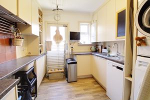 Photo 31- click for photo gallery